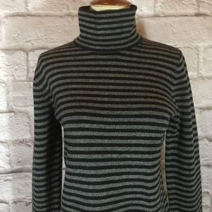 Barrow and Grove XS  NWOT striped cashmere sweater